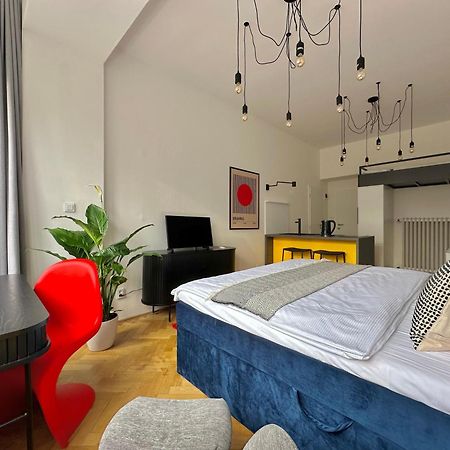 Botanique Rooms With Sauna By Homester Бърно Екстериор снимка