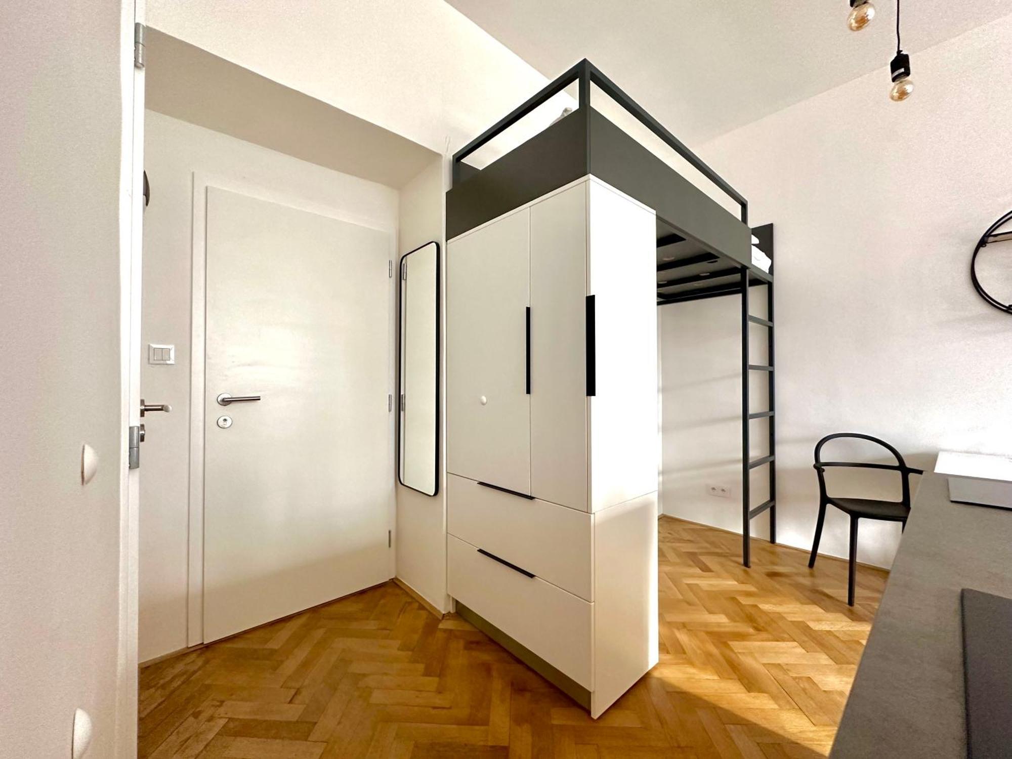 Botanique Rooms With Sauna By Homester Бърно Екстериор снимка